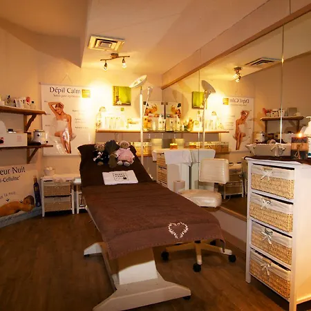 Hotel Citotel Les Pres Du Rosay 3*
